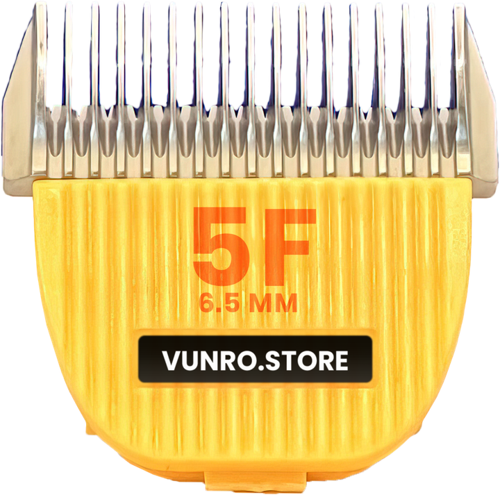 5F MaxFit PRO blade on the VUNRO grooming workbench